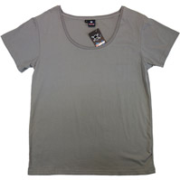 (T03S) U-Neck Shirt